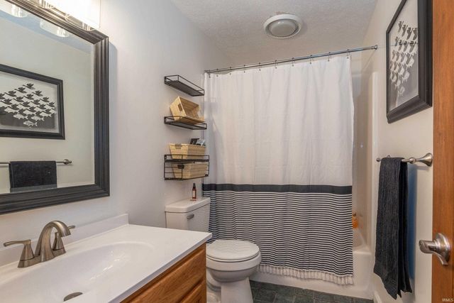 4775 N Louden Road, Bloomington, IN 47404