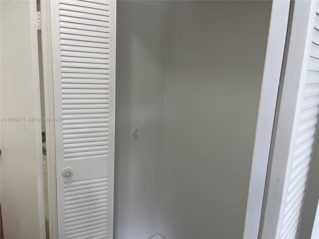 3199 Foxcroft Rd 110, Miramar, FL 33025