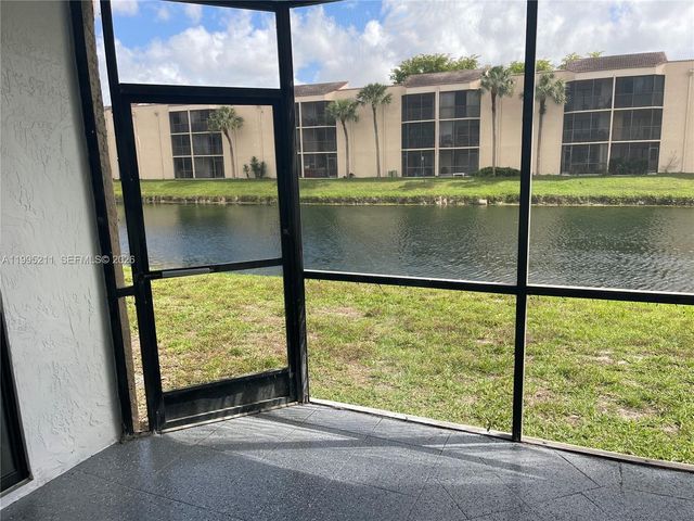 3199 Foxcroft Rd 110, Miramar, FL 33025