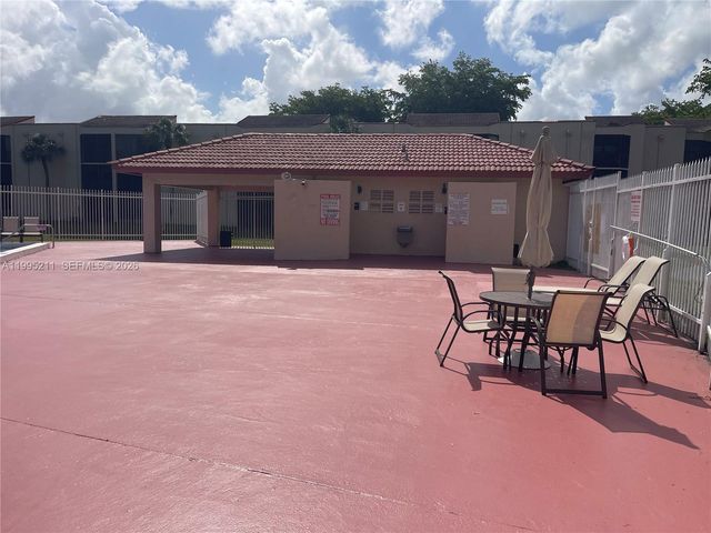 3199 Foxcroft Rd 110, Miramar, FL 33025