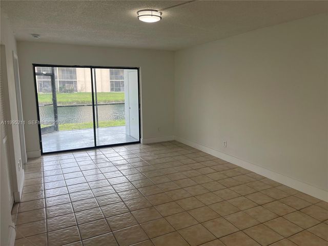 3199 Foxcroft Rd 110, Miramar, FL 33025