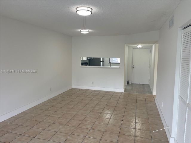 3199 Foxcroft Rd 110, Miramar, FL 33025