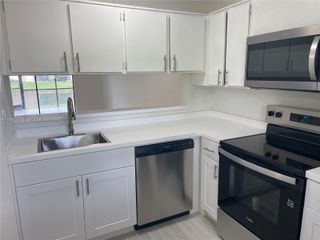 3199 Foxcroft Rd 110, Miramar, FL 33025