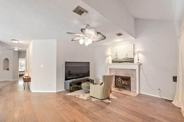 2513 La Rochelle Court, Seabrook, TX 77586