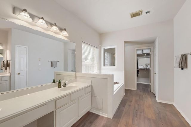 2513 La Rochelle Court, Seabrook, TX 77586
