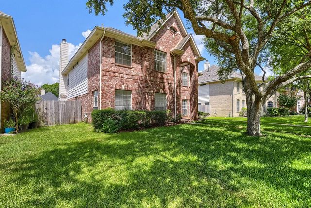 2513 La Rochelle Court, Seabrook, TX 77586