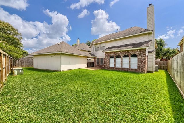 2513 La Rochelle Court, Seabrook, TX 77586