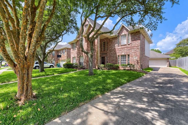 2513 La Rochelle Court, Seabrook, TX 77586