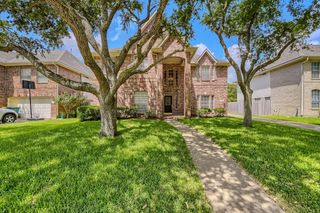 2513 La Rochelle Court, Seabrook, TX 77586