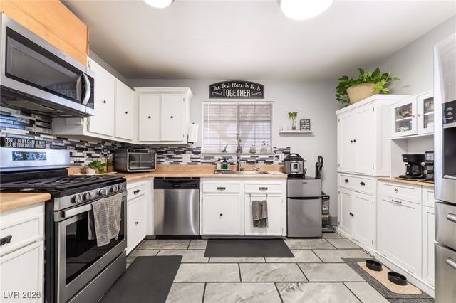 405 Box Elder Way, Henderson, NV 89015