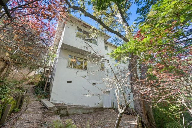 70 Tiptoe Lane, Burlingame, CA 94010