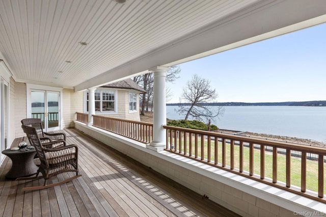 33 Beach Road, Northport, NY 11768