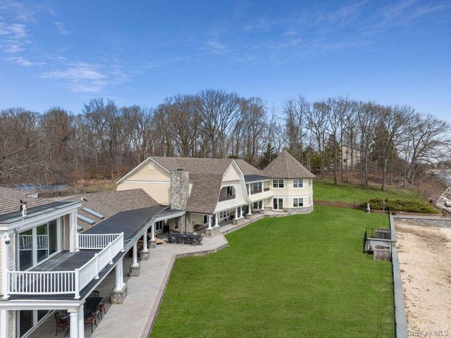33 Beach Road, Northport, NY 11768