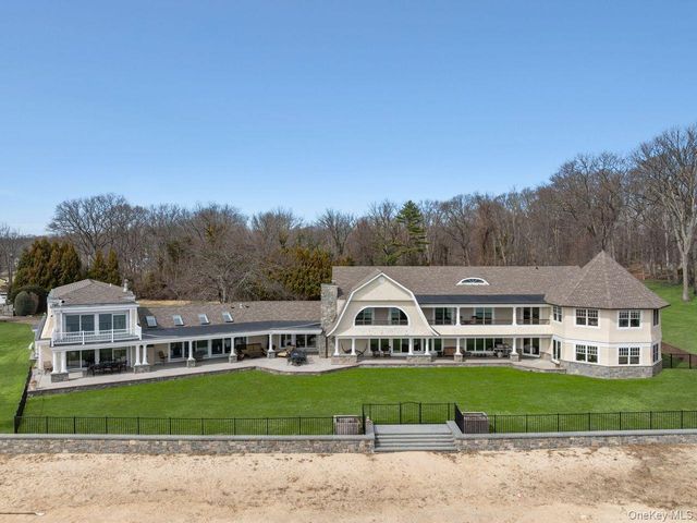 33 Beach Road, Northport, NY 11768