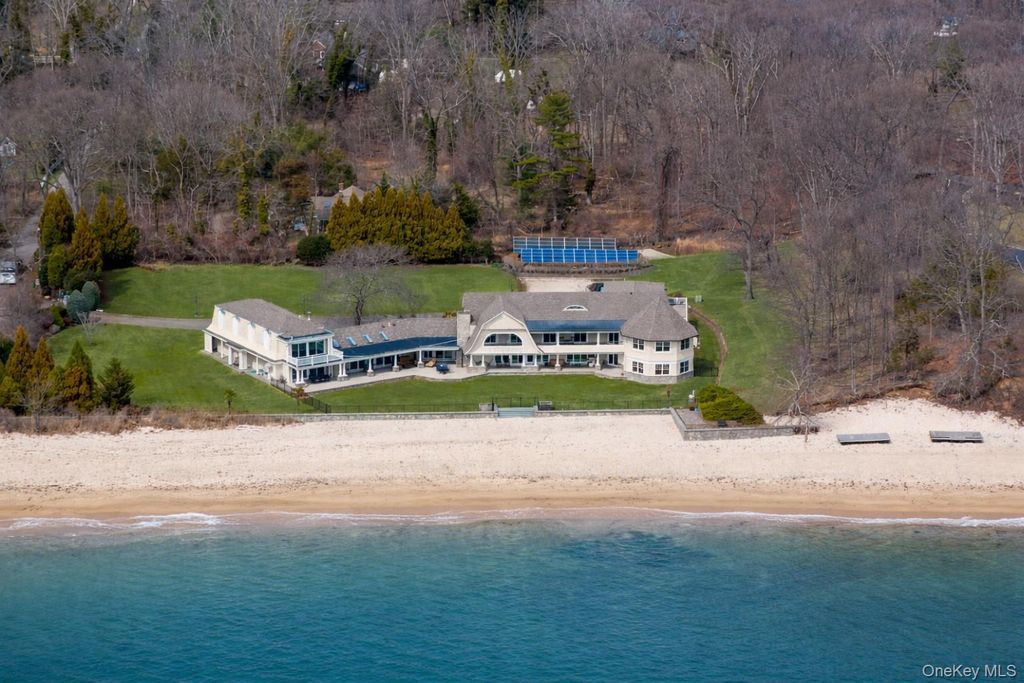 33 Beach Road, Northport, NY 11768