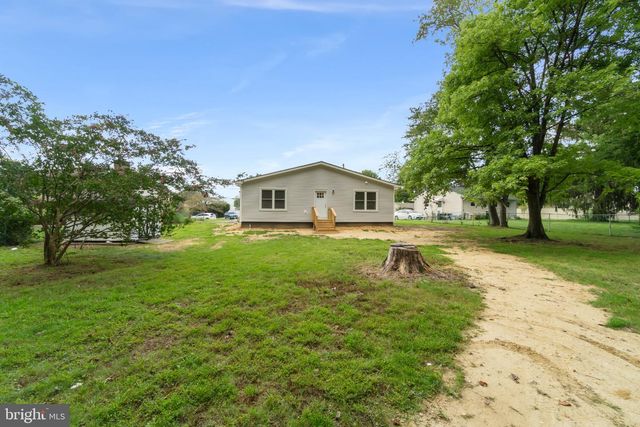 514 BEVERLY DR, Magnolia, NJ 08049