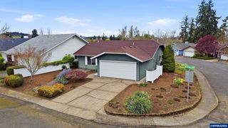 1694 Sunrise Cir NW, Salem, OR 97304