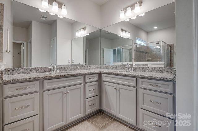 14124 Southbridge Forest Drive, Charlotte, NC 28273