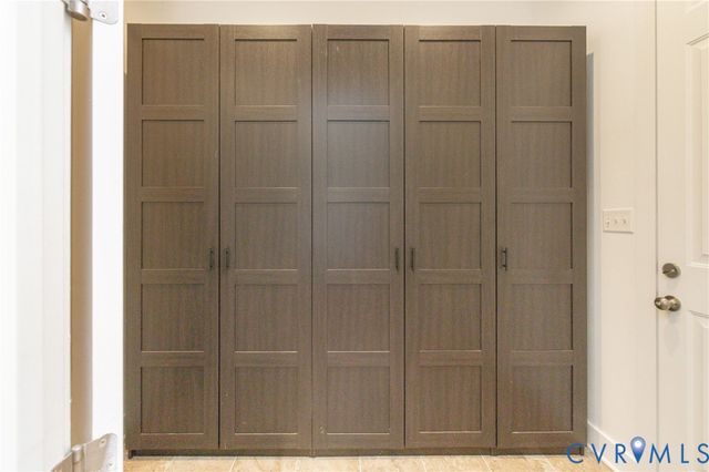 19620 Ahern Rd, Moseley, VA 23120