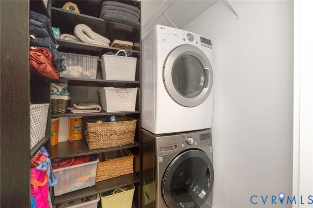 19620 Ahern Rd, Moseley, VA 23120