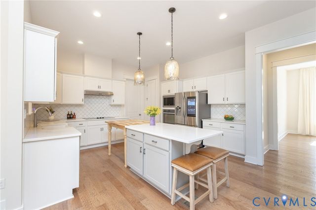 19620 Ahern Rd, Moseley, VA 23120