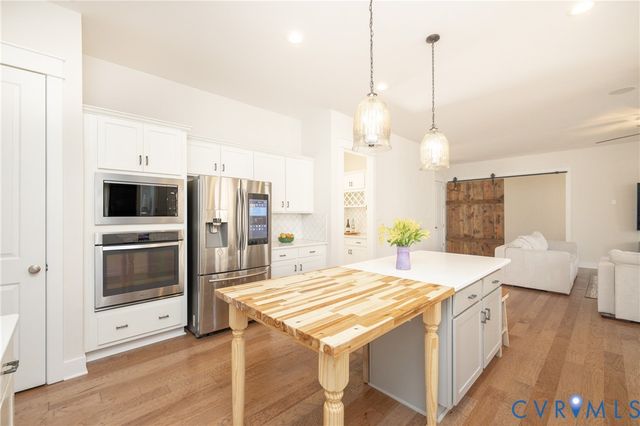 19620 Ahern Rd, Moseley, VA 23120