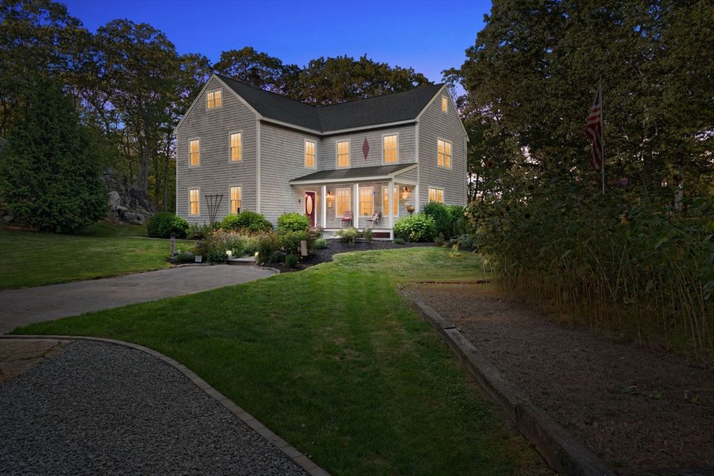 75 Chapin St, Uxbridge, MA 01569