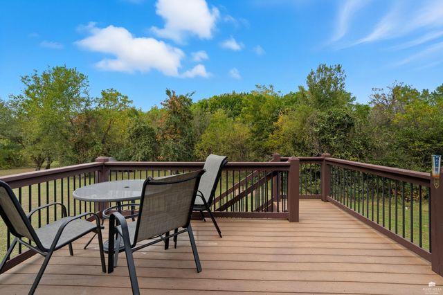 5632 Legends View Drive, Wamego, KS 66547