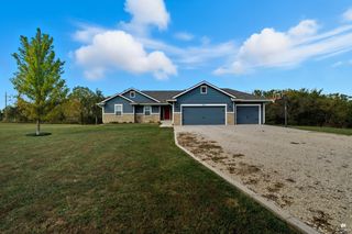 5632 Legends View Drive, Wamego, KS 66547
