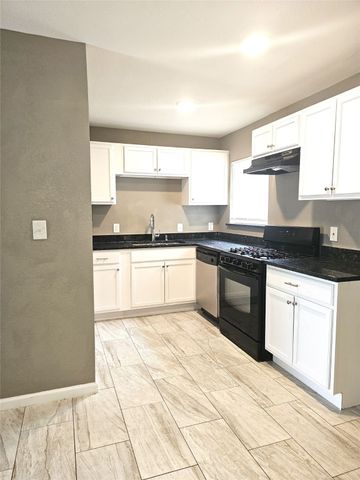 3735 Stateoak Drive, Dallas, TX 75241