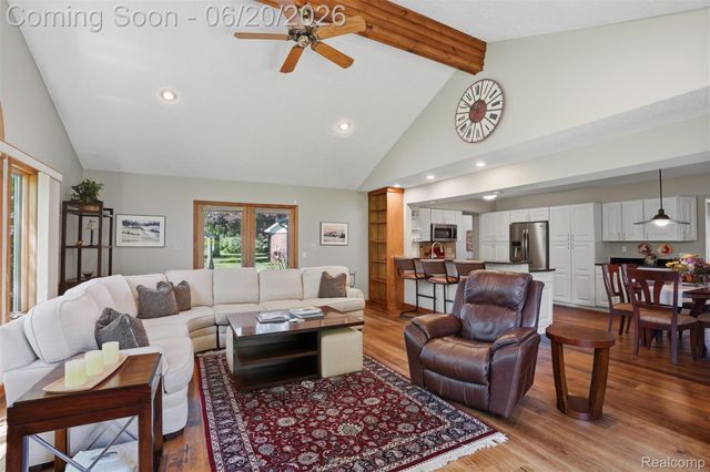 16141 W Blue Skies Drive, Livonia, MI 48154
