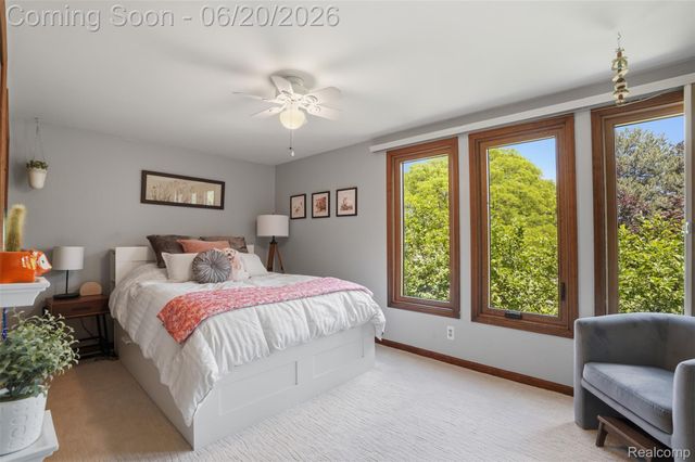 16141 W Blue Skies Drive, Livonia, MI 48154