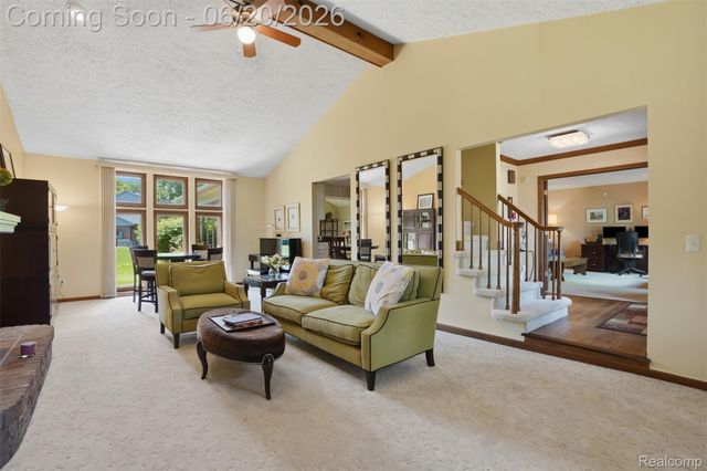 16141 W Blue Skies Drive, Livonia, MI 48154