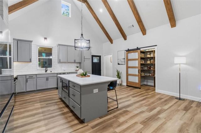 381 Parks Drive, Ellijay, GA 30536