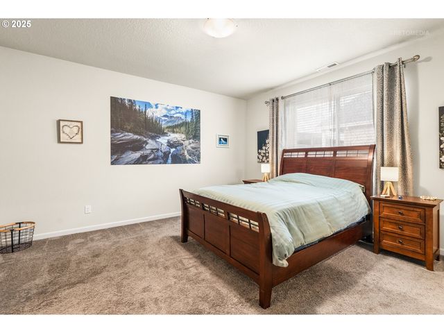 120 Ne 19TH Ave, Canby, OR 97013