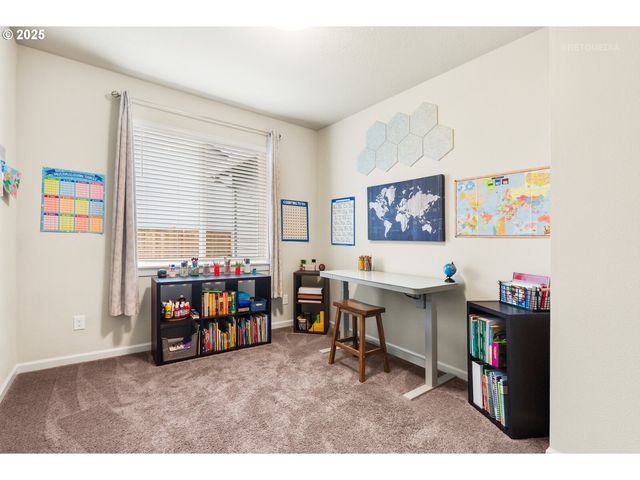 120 Ne 19TH Ave, Canby, OR 97013