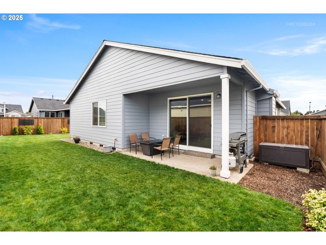 120 Ne 19TH Ave, Canby, OR 97013