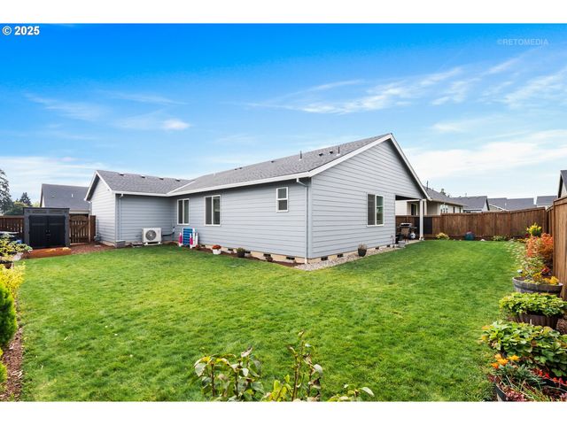 120 Ne 19TH Ave, Canby, OR 97013