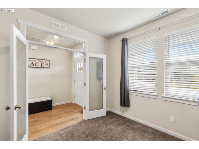 120 Ne 19TH Ave, Canby, OR 97013