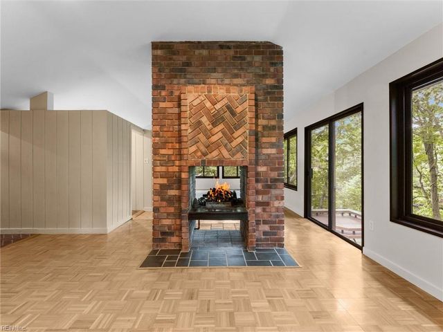 106 Black Oak DR, Williamsburg, VA 23185