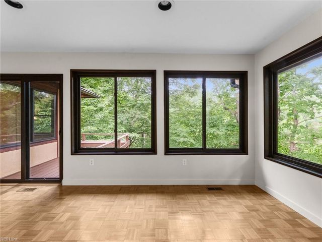 106 Black Oak DR, Williamsburg, VA 23185