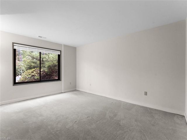 106 Black Oak DR, Williamsburg, VA 23185