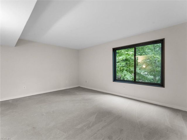 106 Black Oak DR, Williamsburg, VA 23185