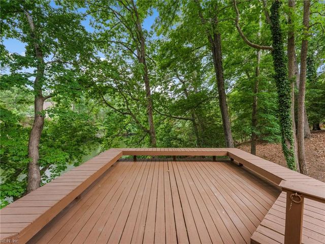 106 Black Oak DR, Williamsburg, VA 23185