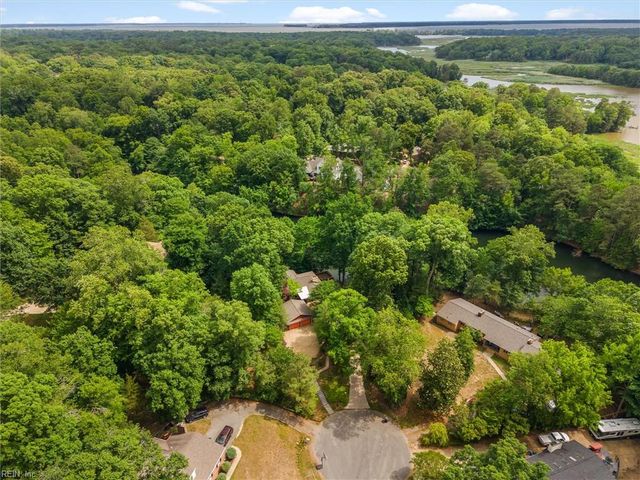 106 Black Oak DR, Williamsburg, VA 23185