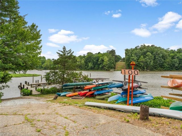 106 Black Oak DR, Williamsburg, VA 23185