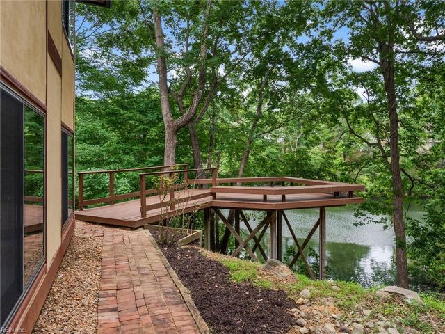 106 Black Oak DR, Williamsburg, VA 23185