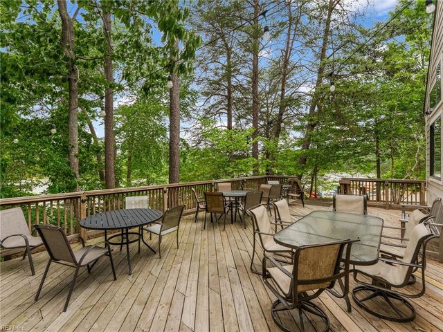 106 Black Oak DR, Williamsburg, VA 23185