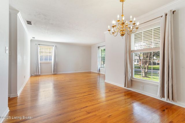 3026 Kaye Lawn Dr, Louisville, KY 40220