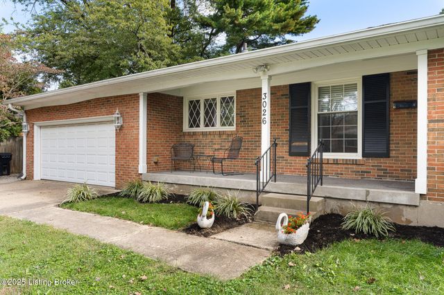 3026 Kaye Lawn Dr, Louisville, KY 40220